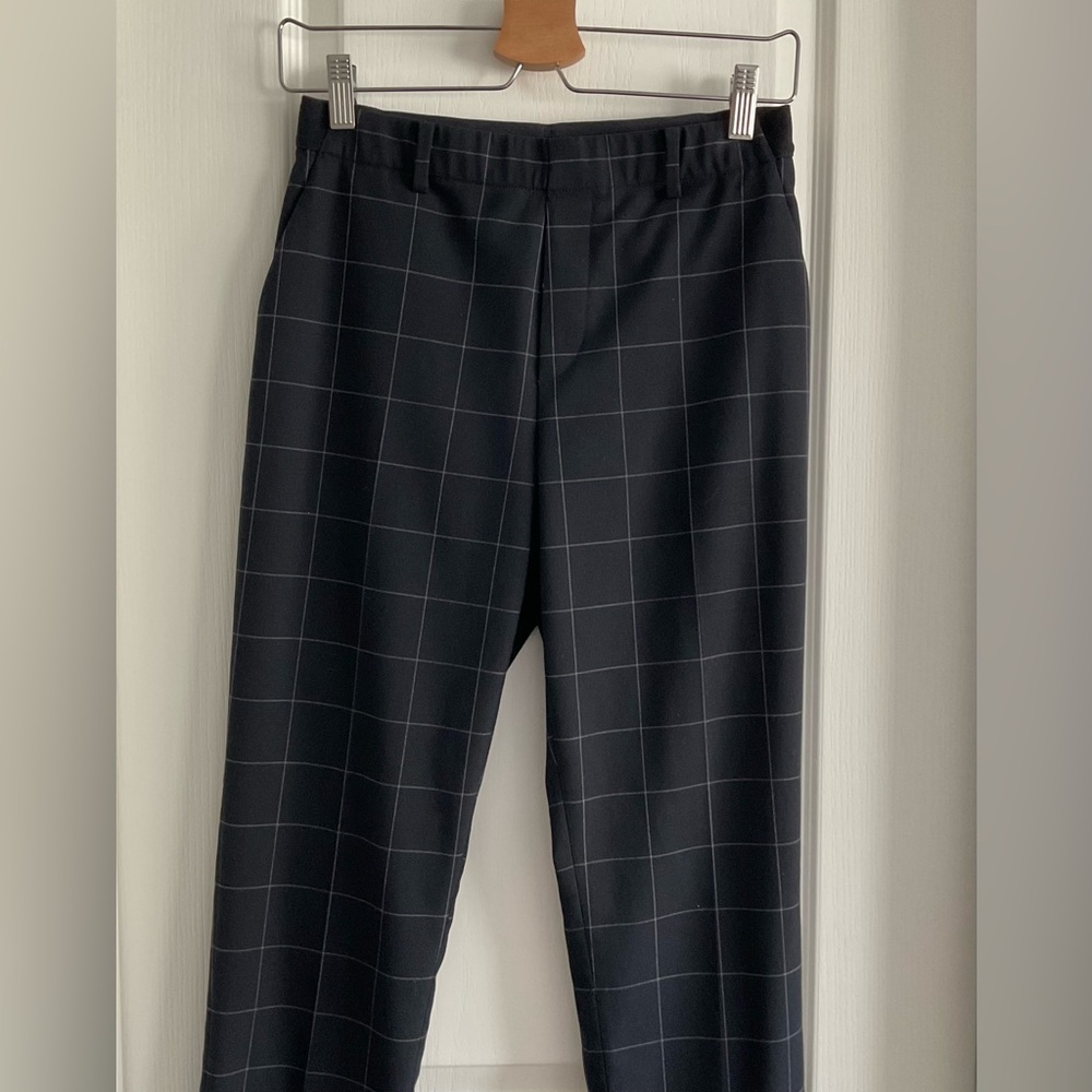Uniqlo navy blue smart ankle pants, dress Pants women, size small
